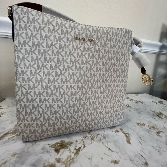 Handbag Designer By Michael Kors NWT Size: Medium